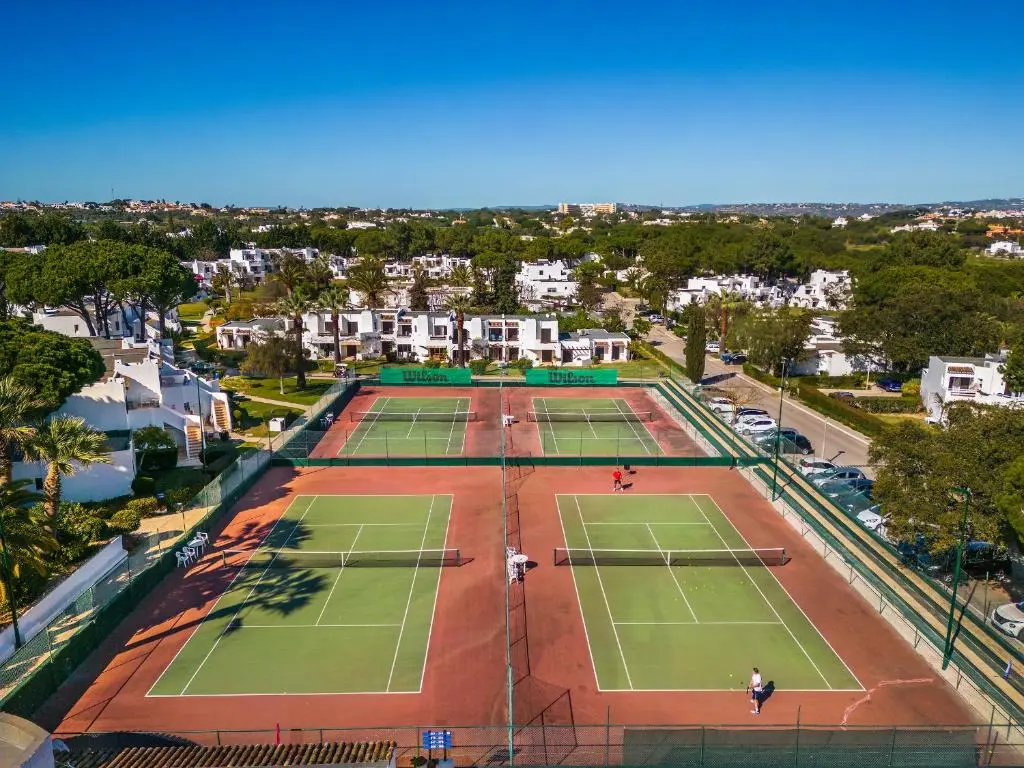 Albufeira Tennis Club facilities
